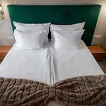 Snezhanka מלון 3*