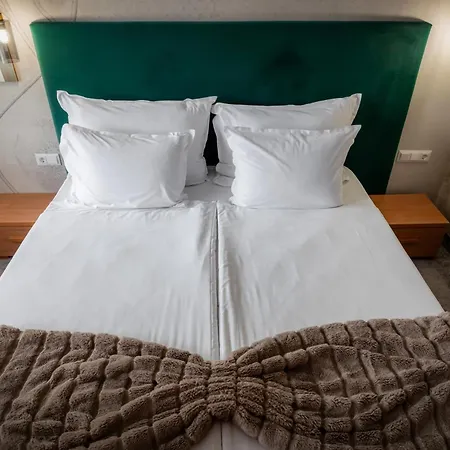 Snezhanka Szálloda 3*