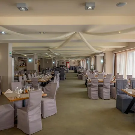 Otel Snezhanka Pamporovo