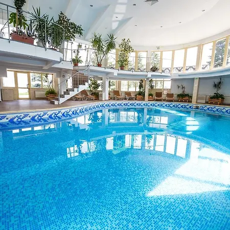 Hotel Snezhanka 3*