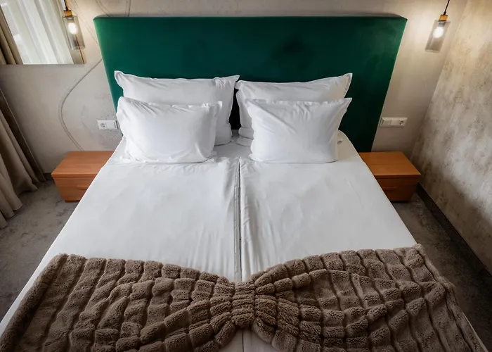 Snezhanka Хотел 3*